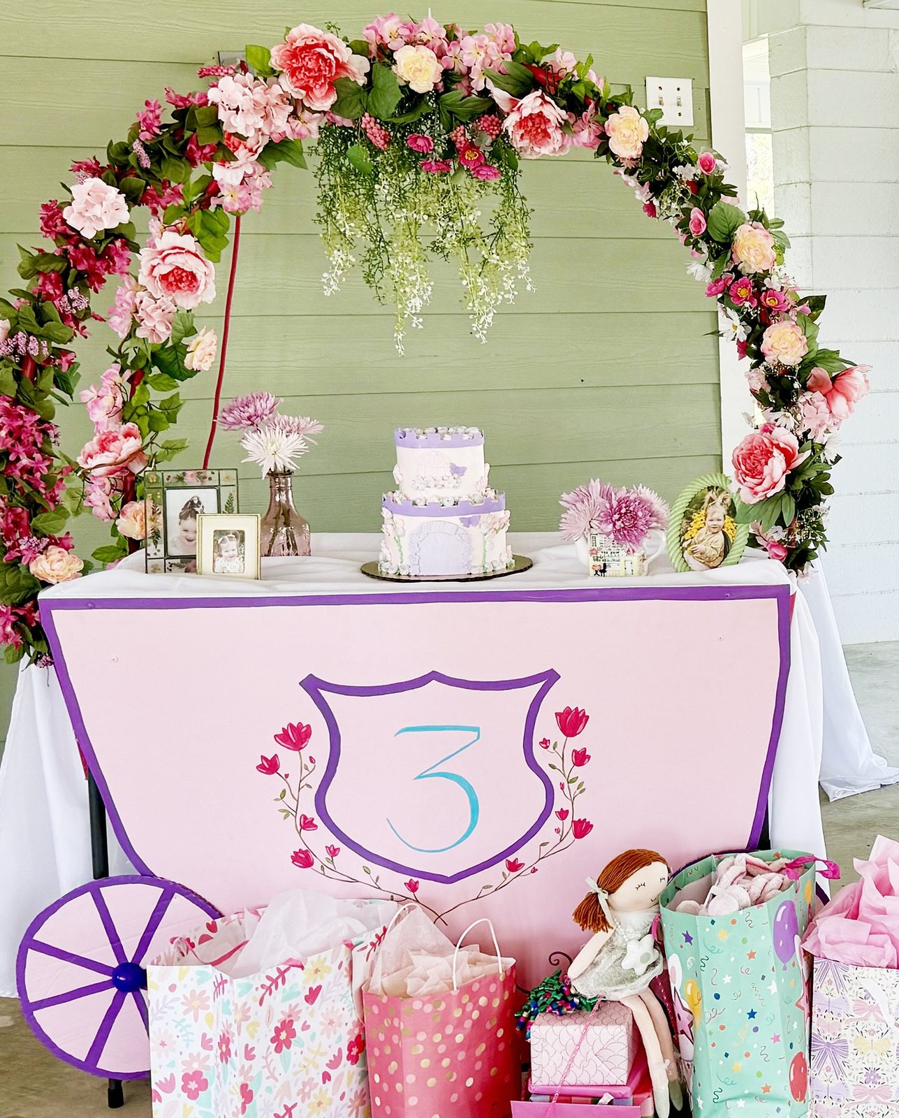 Event design, floral, and signage work by Eclectic Ave. — image 27